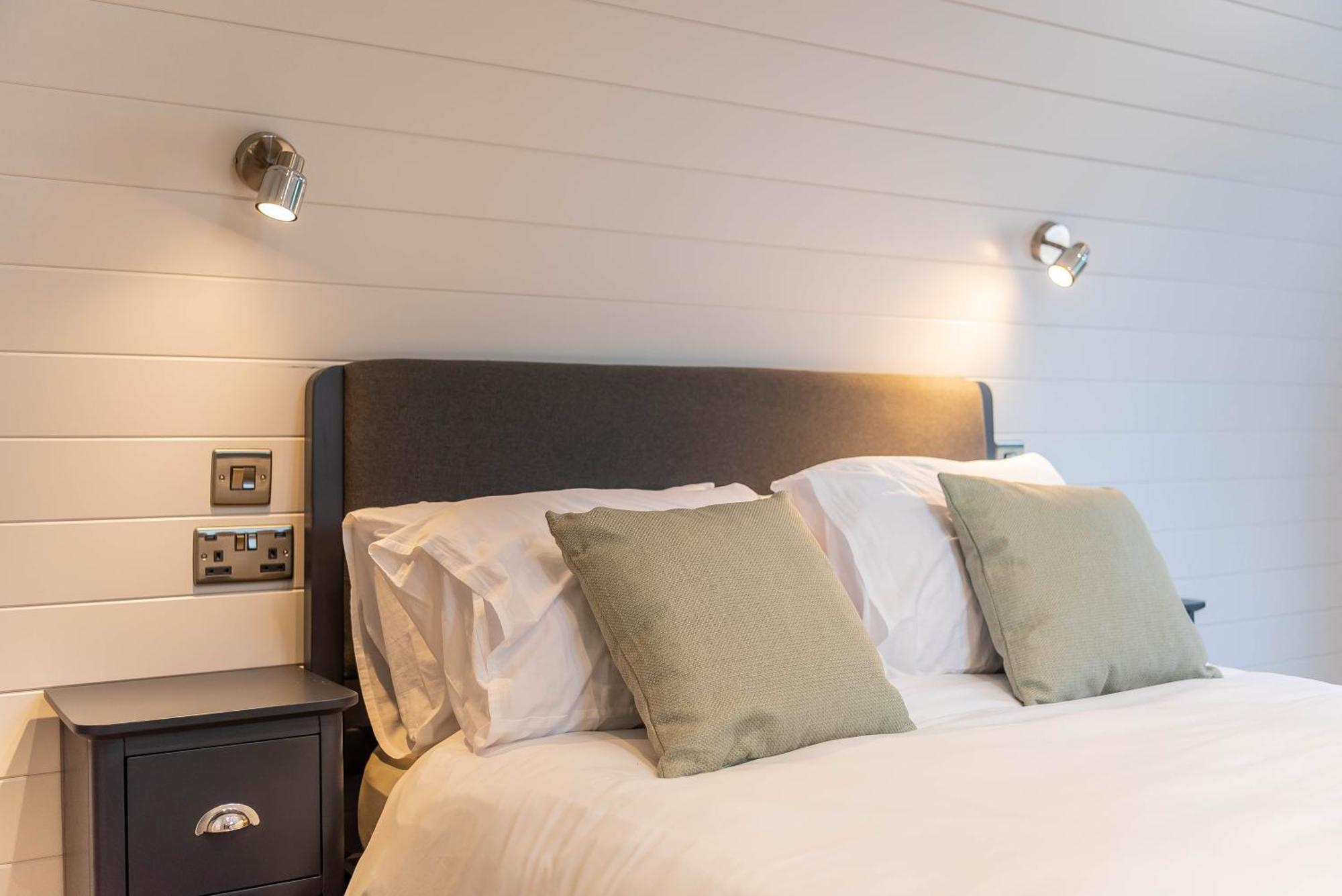 Ramsden The Plough Inn Cabins מראה חיצוני תמונה